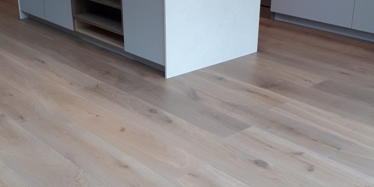 Private house in Barnes with a MIVA oak floor